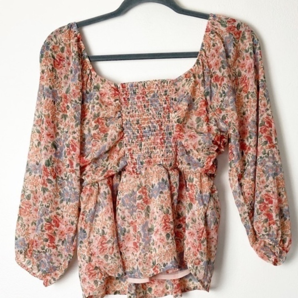 AMERICAN EAGLE •Women’s Floral Multicolor Puff Sleeve Smocked Back Blouse size S - Picture 2 of 5
